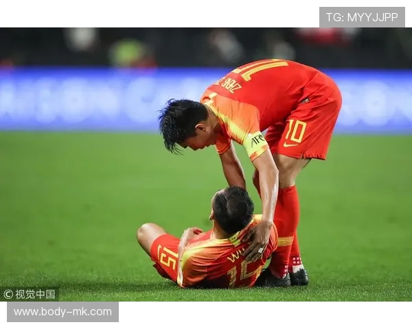 韩国队亚洲杯遗憾出局，主帅赛后鞠躬致歉