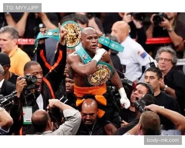 雪莉·巴巴肖夫入选国际游泳名人堂 游泳传奇再获殊荣 雪莉·巴巴肖夫入选国际游泳名人堂 游泳传奇再获殊荣