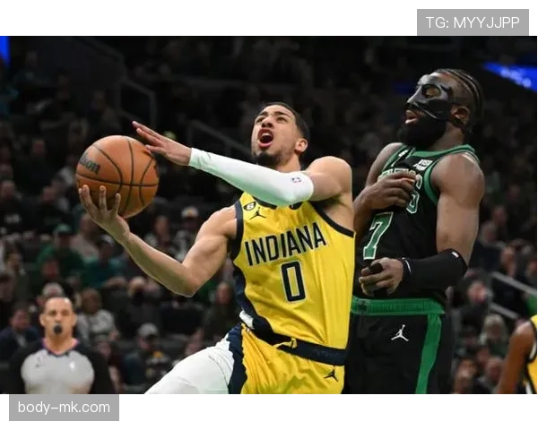 黄喜灿强势复苏闪耀赛场，关键突破助球队取胜