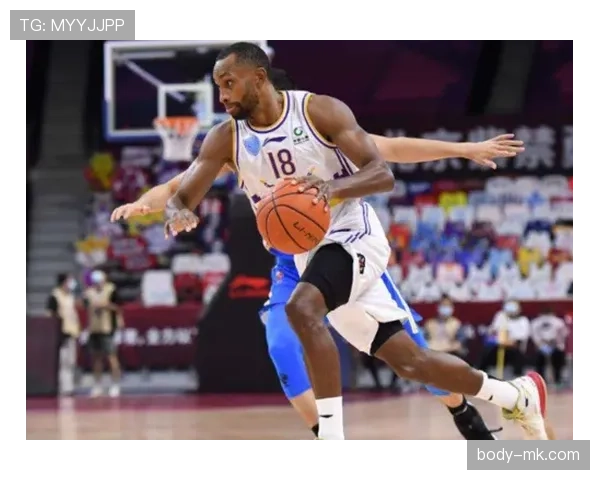 阿德耶米爆发惊人速度助球队逆转取胜，状态回暖引关注