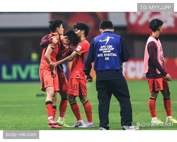 里尔青训再出新星,年轻才俊闪耀赛场引关注 里尔青训再出新星,年轻才俊闪耀赛场引关注